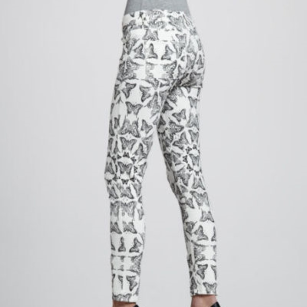 NWT $189 PAIGE Verdugo Butterflies Skinny Crop - Picture 2 of 3